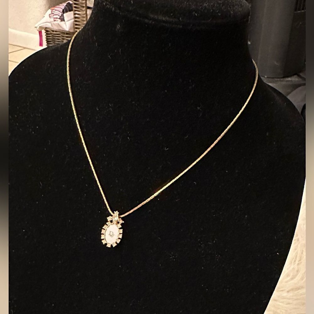 CD Necklace - Picture 1 of 7